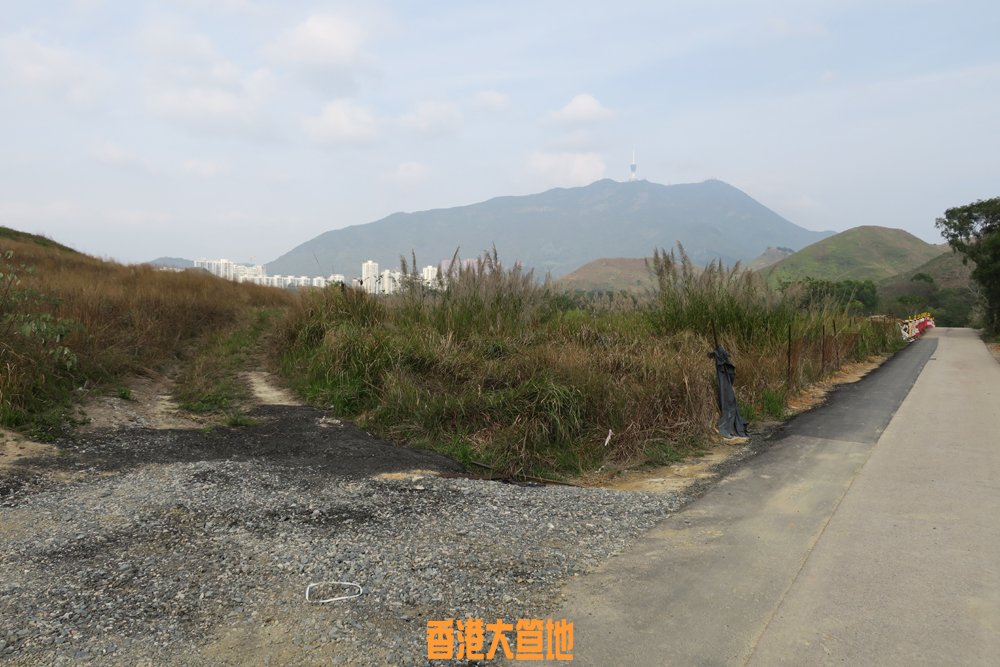 3向前東北東走是禾徑山路但而家左轉.jpg