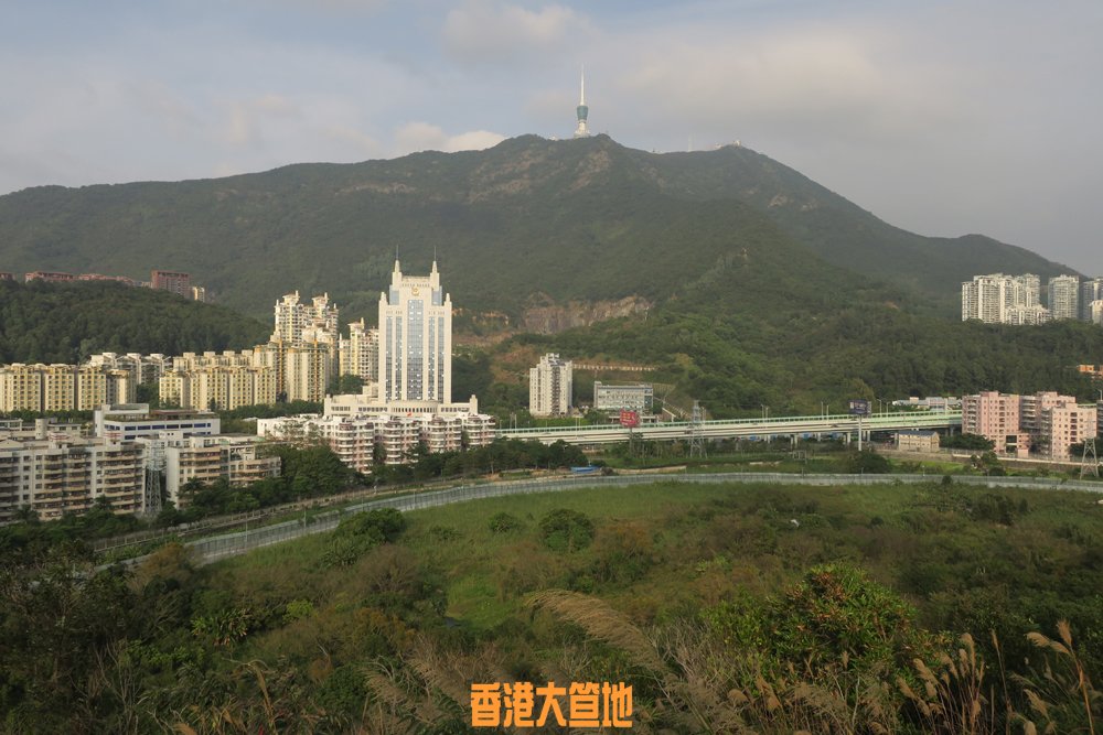 8墳堆中剷條路上高地望一望入吾到條路.jpg