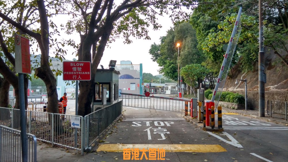 17.沿羅湖路入到盡頭乃羅湖站禁區-無法再循正路入羅湖村.JPG