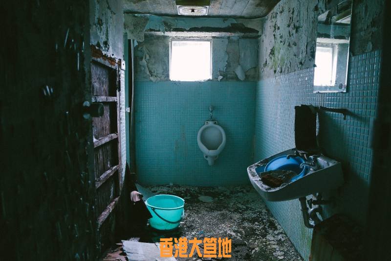 WhatsApp Image 2017-12-12 at 18.27.20 (17).jpeg