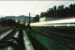 羅湖大水管的火車 -- Lomography 400 菲林試用。