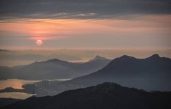 又來日出大帽山